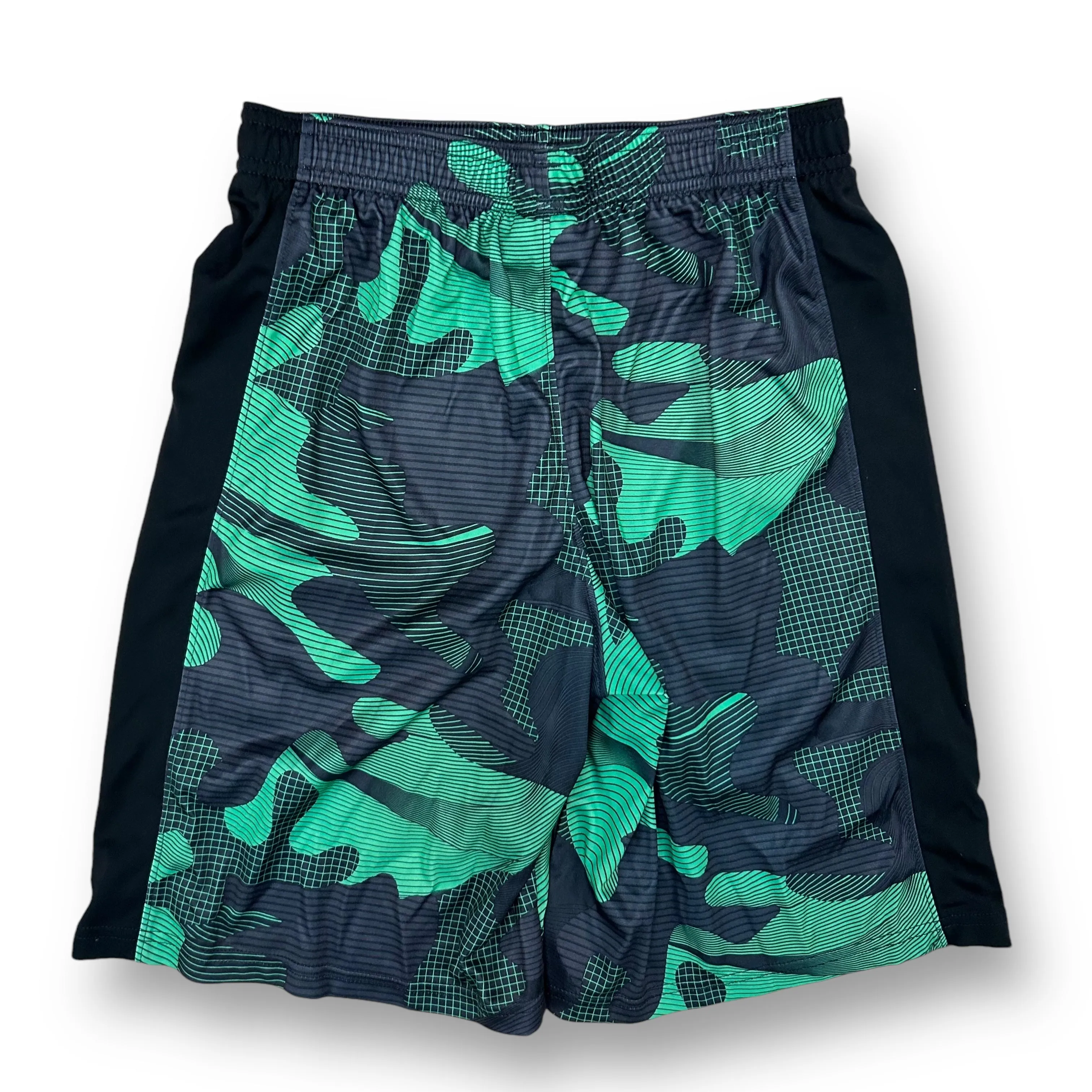Boys Under Armour Size 10/12 YMD Green Camo Loose Fit Athletic Shorts