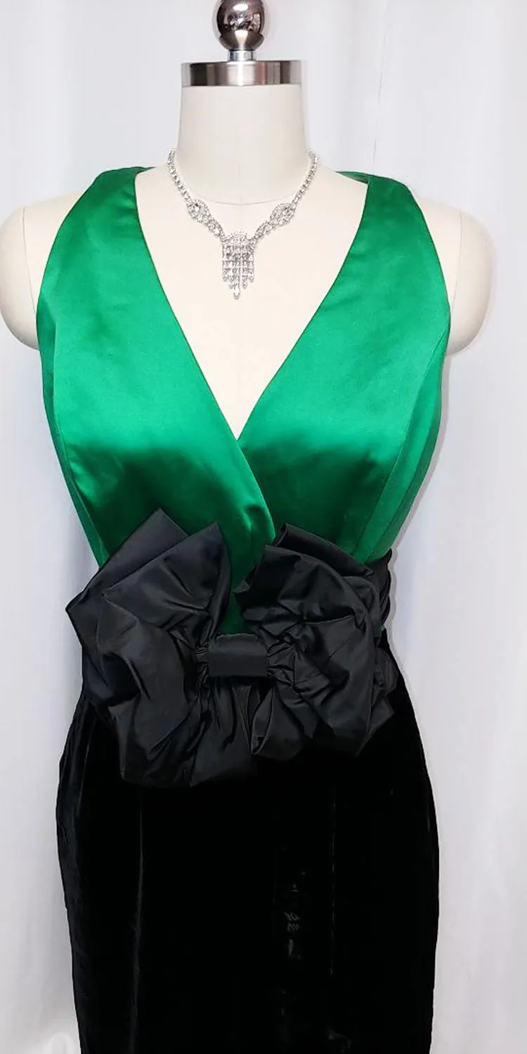 *VINTAGE HUGE BLACK TAFFETA WRAP AROUND BELT WITH 4-1/2 FEET TIES
